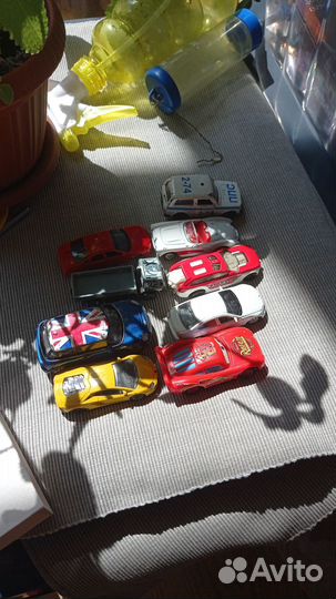 Машинки-модельки