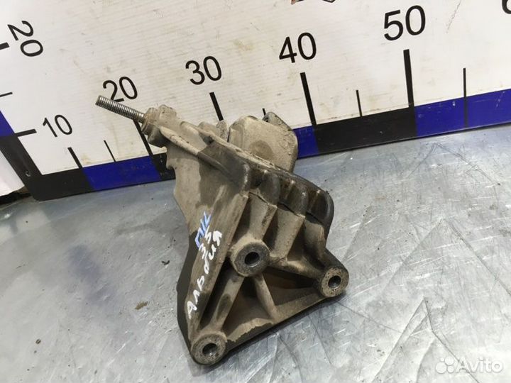 Кронштейн кпп передний левый Fiat Albea седан