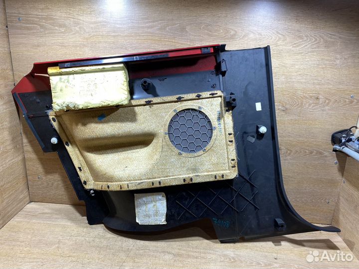 Обшивка задняя правая VW New Beetle A4 79108