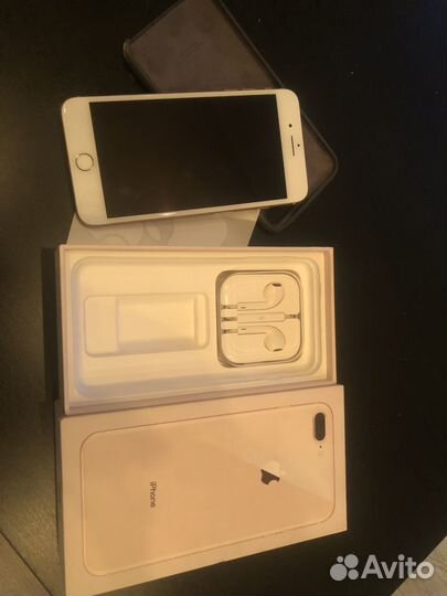 iPhone 8 Plus, 64 ГБ