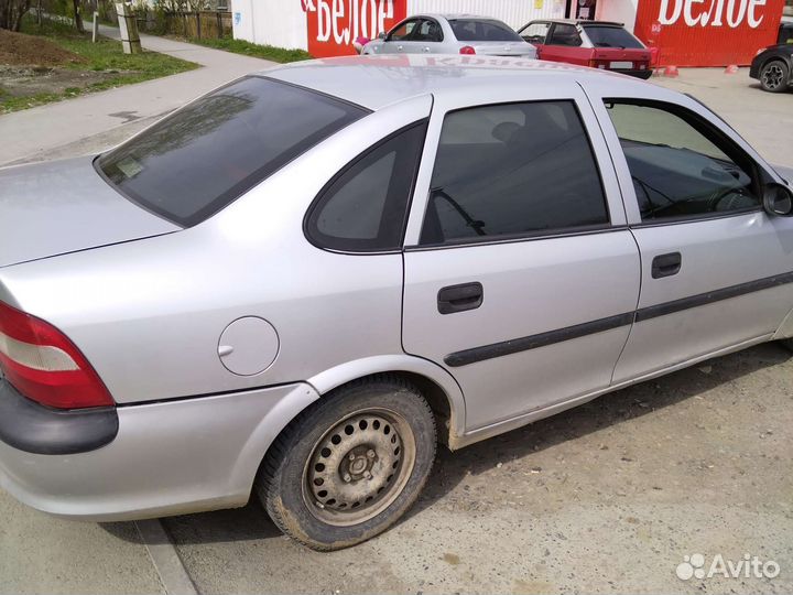 Opel Vectra 1.6 МТ, 1998, 430 000 км