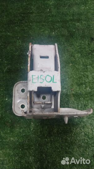 Петля двери левая Peugeot Expert 2010