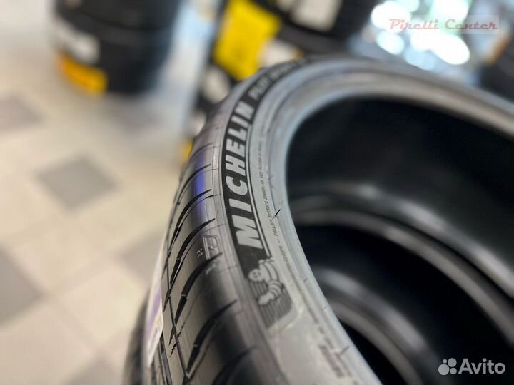 Michelin Pilot Sport 4 S 275/35 R21 и 315/30 R21 103Y