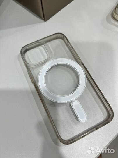 Чехол б/у на iPhone 13 и 13mini