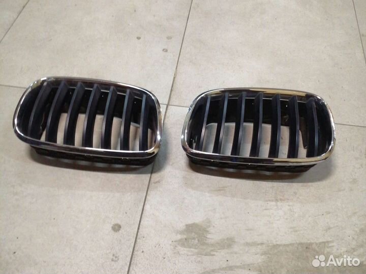Решетка радиатора на BMW X5E70