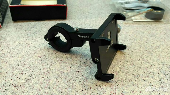 Держатель телефона GUB PRO1 на руль велосипеда