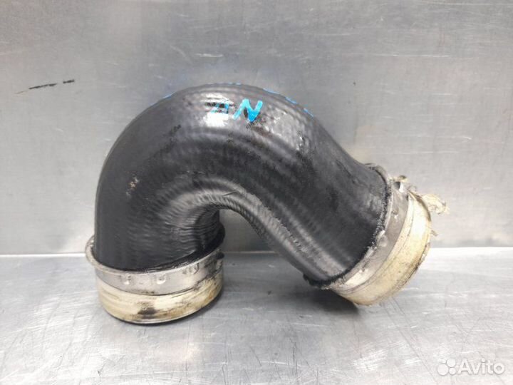 Патрубок интеркулера Volkswagen Passat B5