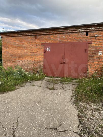 Гараж, > 30 м²