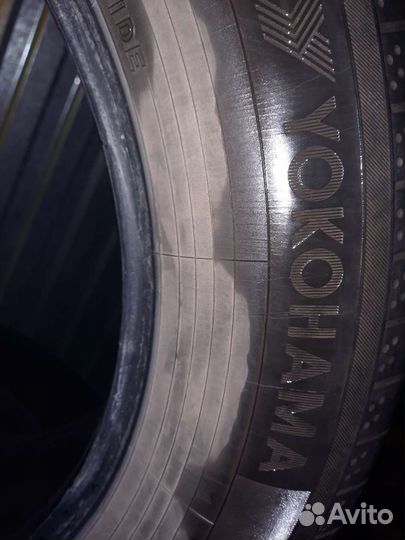 Yokohama BluEarth AE50 215/65 R17 99V