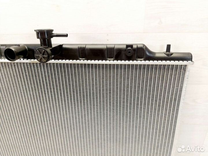 Радиатор охлаждения Nissan X-Trail T31. 2007-2015
