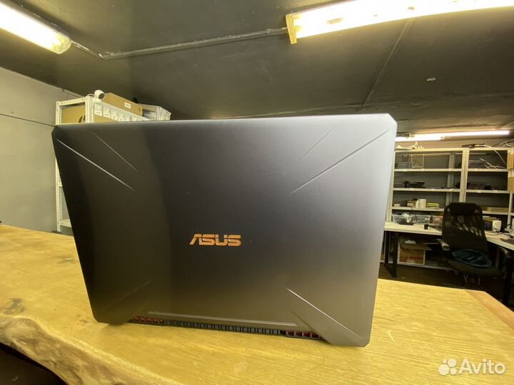 Ноутбук acus TUF FX505 GTX 1660TI