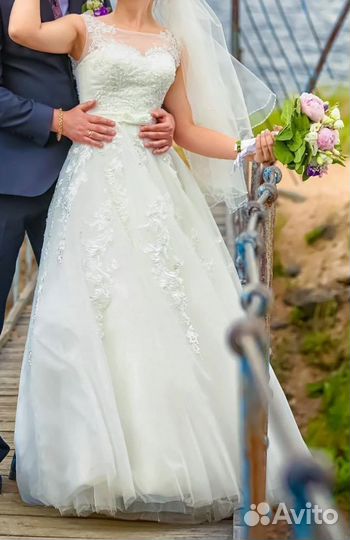 Свадебное платье 44 46 бу