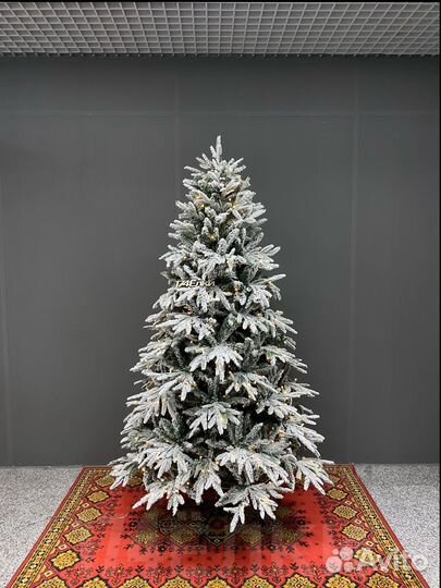 Елка искусственная