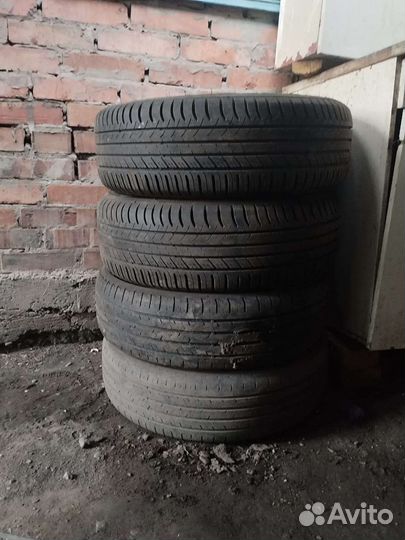 Aeolus ADC52 215/65 R16