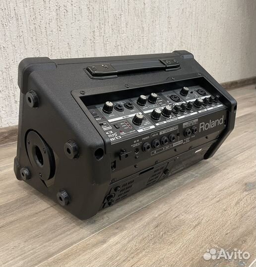 Roland Cube Street EX комбоусилитель