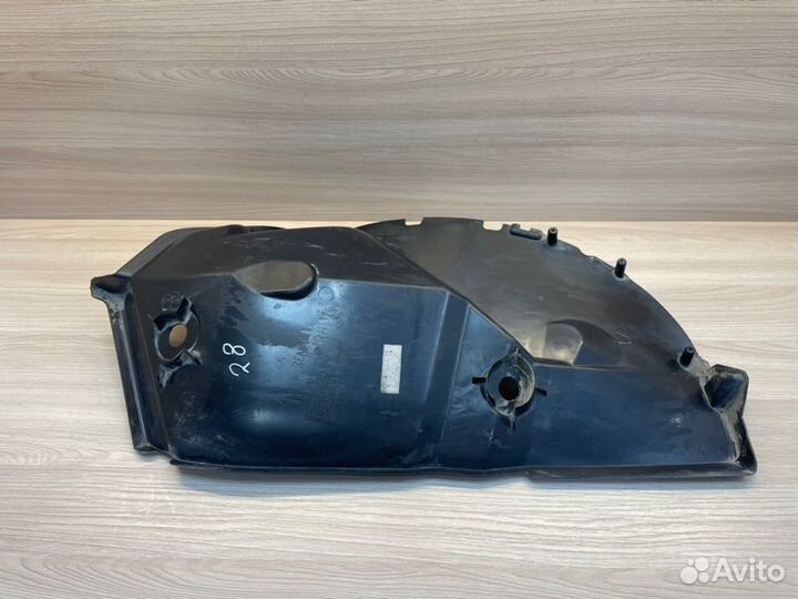 Подкрылок задний правый Renault Sandero Stepway