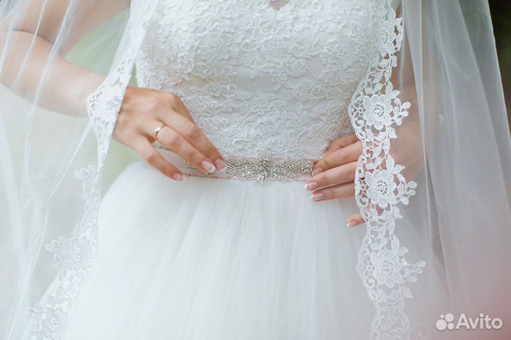 Свадебное платье