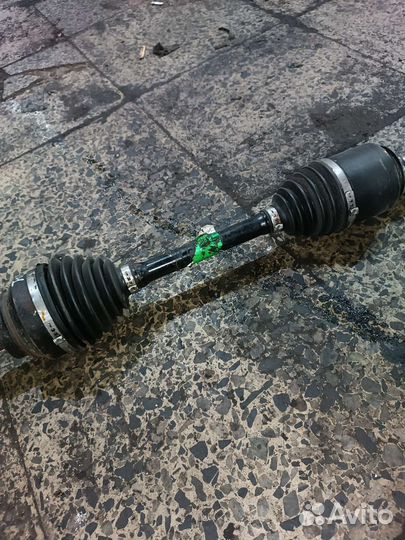 Привод передний левый Mercedes GL X164