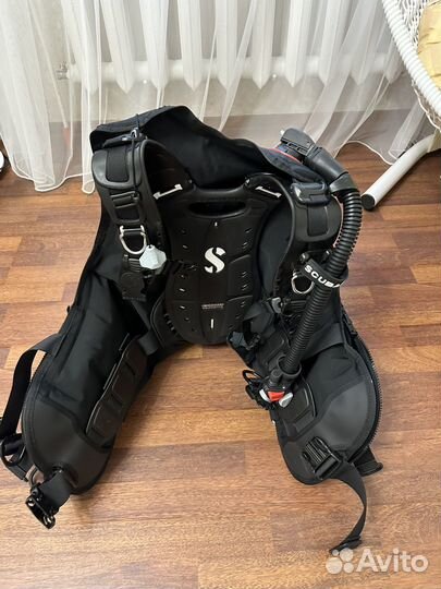 Компенсатор - BCD Scunapro Hydros X