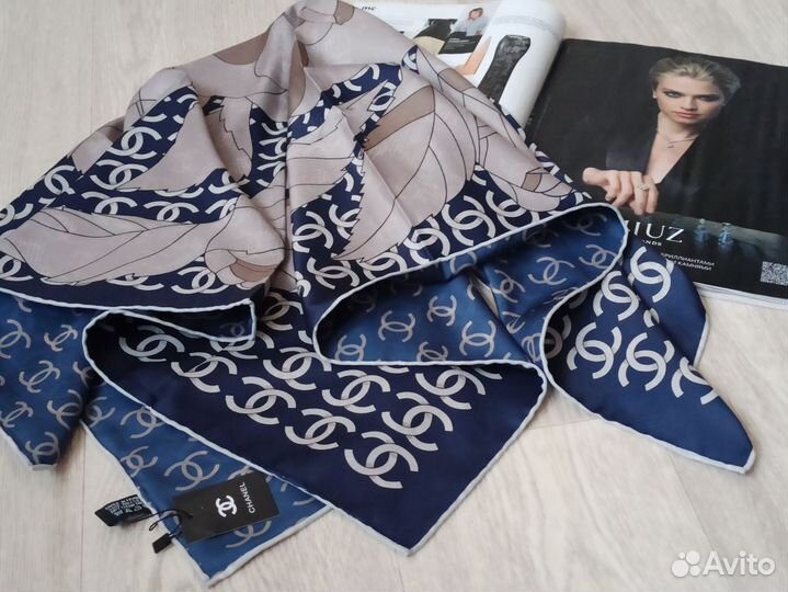 Платок Chanel Ручной шов Двусторонний Шелковый