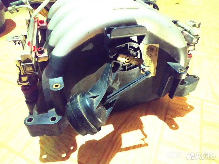 Впускной коллектор Ауди а6с5 2.8 всборе