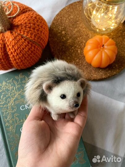 Игрушка ручной работы ежик, валяние из шерсти