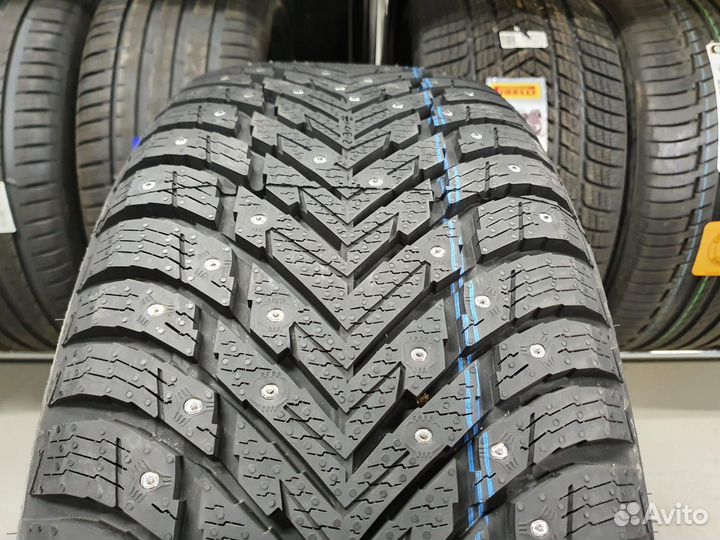 Nokian Tyres Hakkapeliitta 10p SUV 275/40 R22 и 315/35 R22