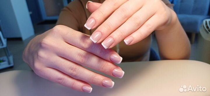 Маникюр, педикюр, наращивание