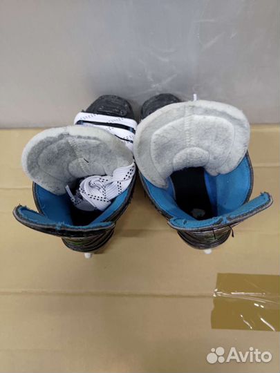 Коньки хоккейные