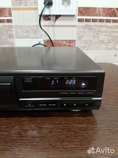 Проигрыватель CD дисков Technics SL-PG 380A