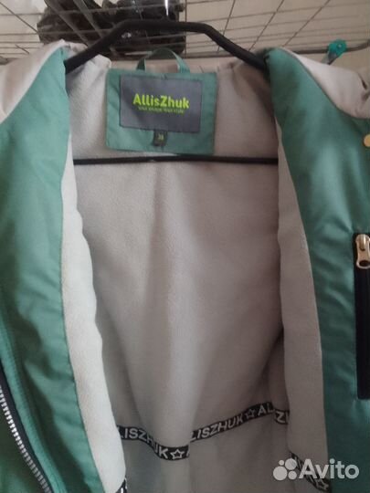 Парка для девочки 146 весна-осень