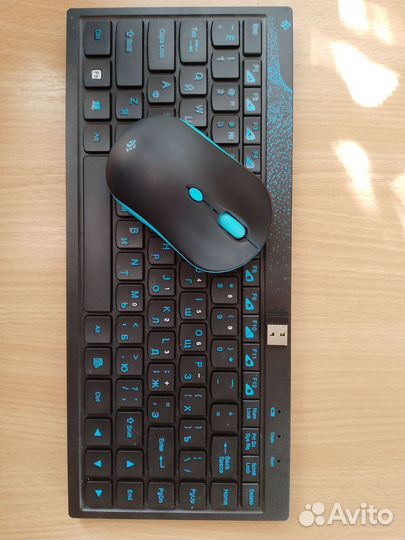 Беспроводная клавиатура и мышь