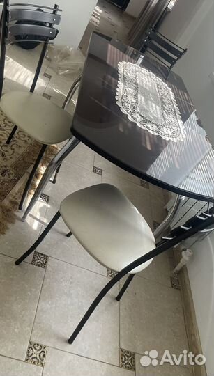 Стол со стульями бу