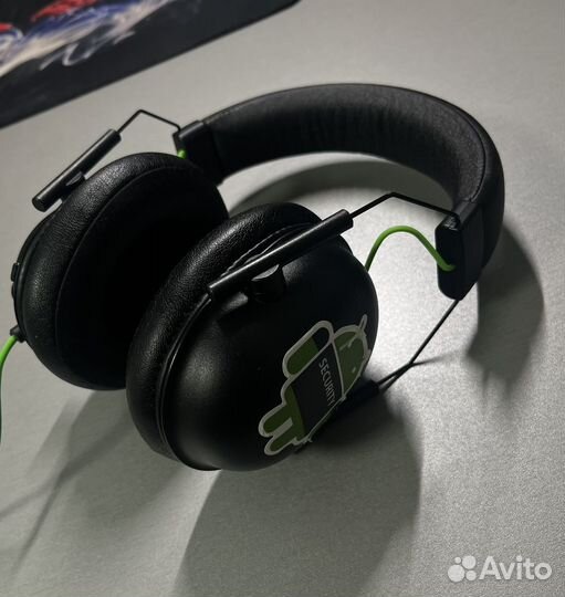 Наушиник Razer Blackshark V2
