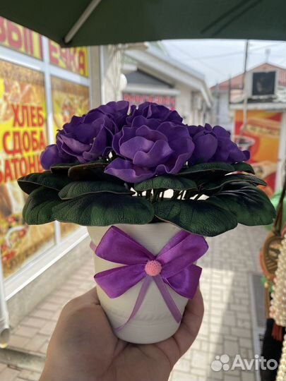 Букеты в вазах на 8 марта