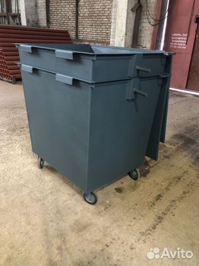 Бак для мусора с крышкой