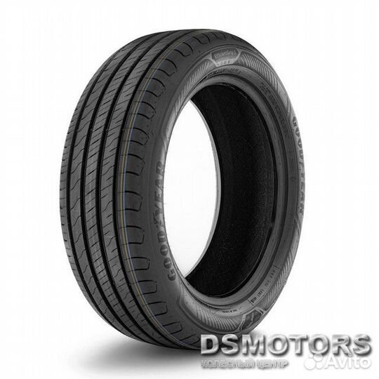 Goodyear EfficientGrip 2 SUV 235/65 R17 104V