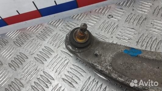 Рычаг передний нижний правый hyundai I40 (4UK13LM0