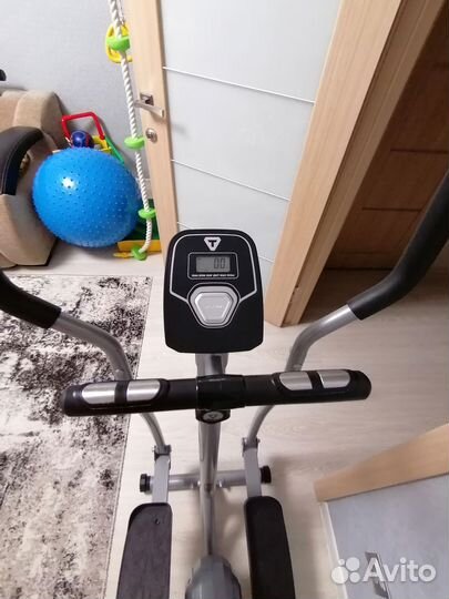 Эллиптический тренажер torneo