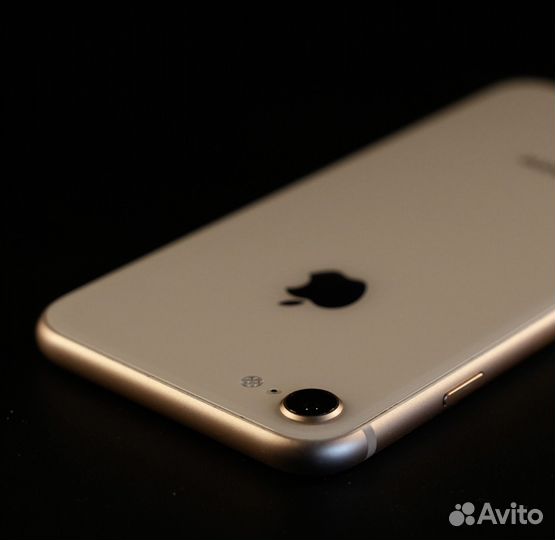 iPhone 8, 64 ГБ