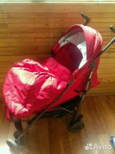 Коляска прогулочная