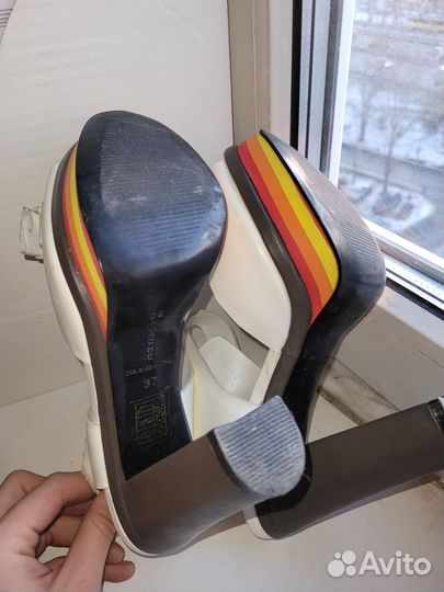 Обувь женская 38 размер