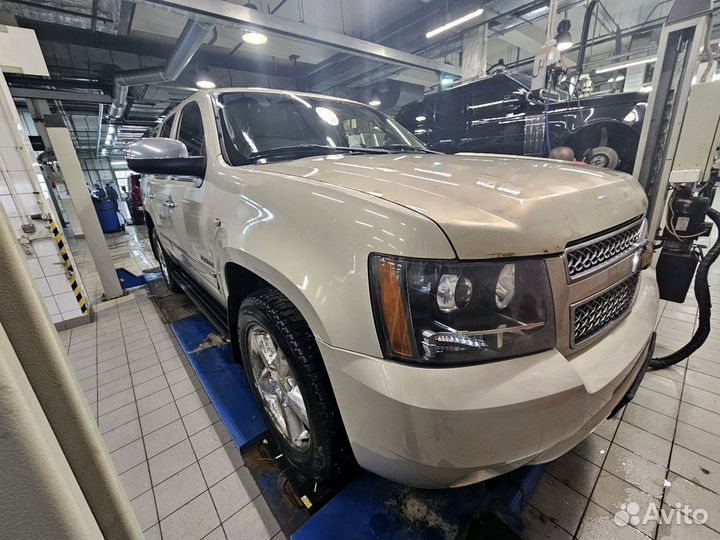 Chevrolet Tahoe 5.3 AT, 2011, 273 355 км