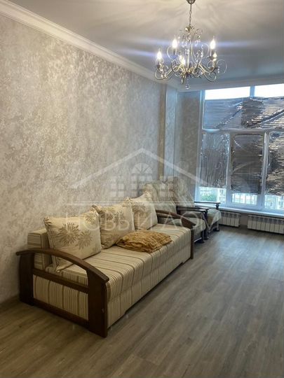 2-к. квартира, 65 м², 11/12 эт.