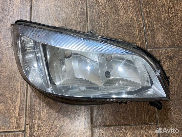 Фара Opel Zafira а