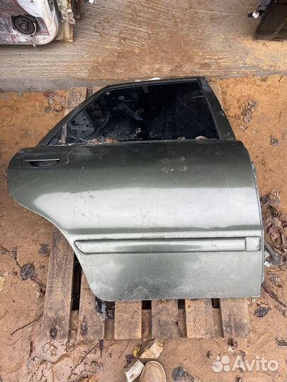 Дверь задняя правая volvo s40