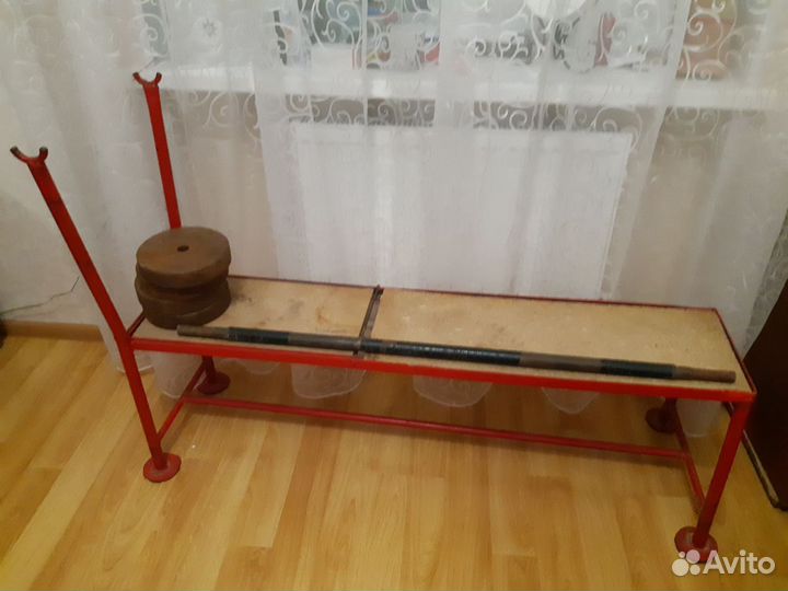 Лавка со стойкой