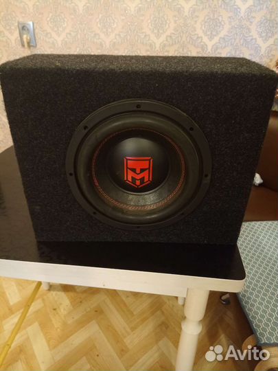 Автомобильный сабвуфер и усилитель