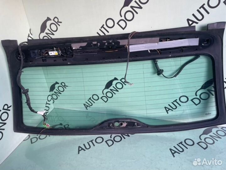 Стекло крышки багажника Volkswagen Touareg 7L