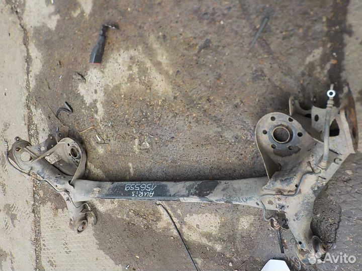 Балка задняя toyota auris